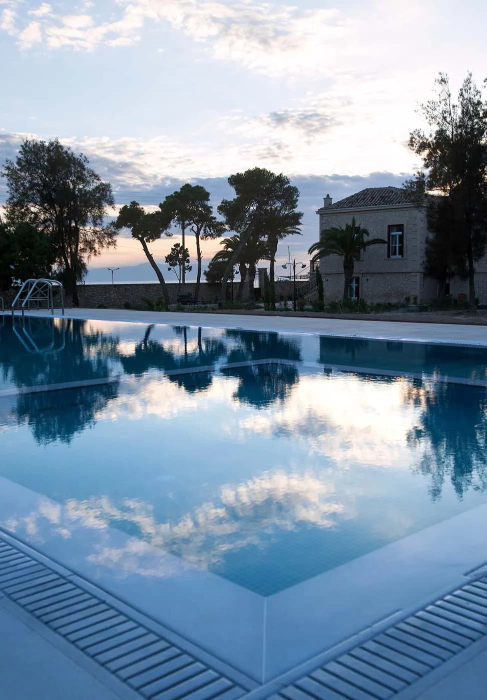 Villa Vithania pool