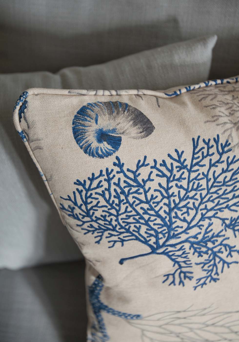 Living room — Interior details