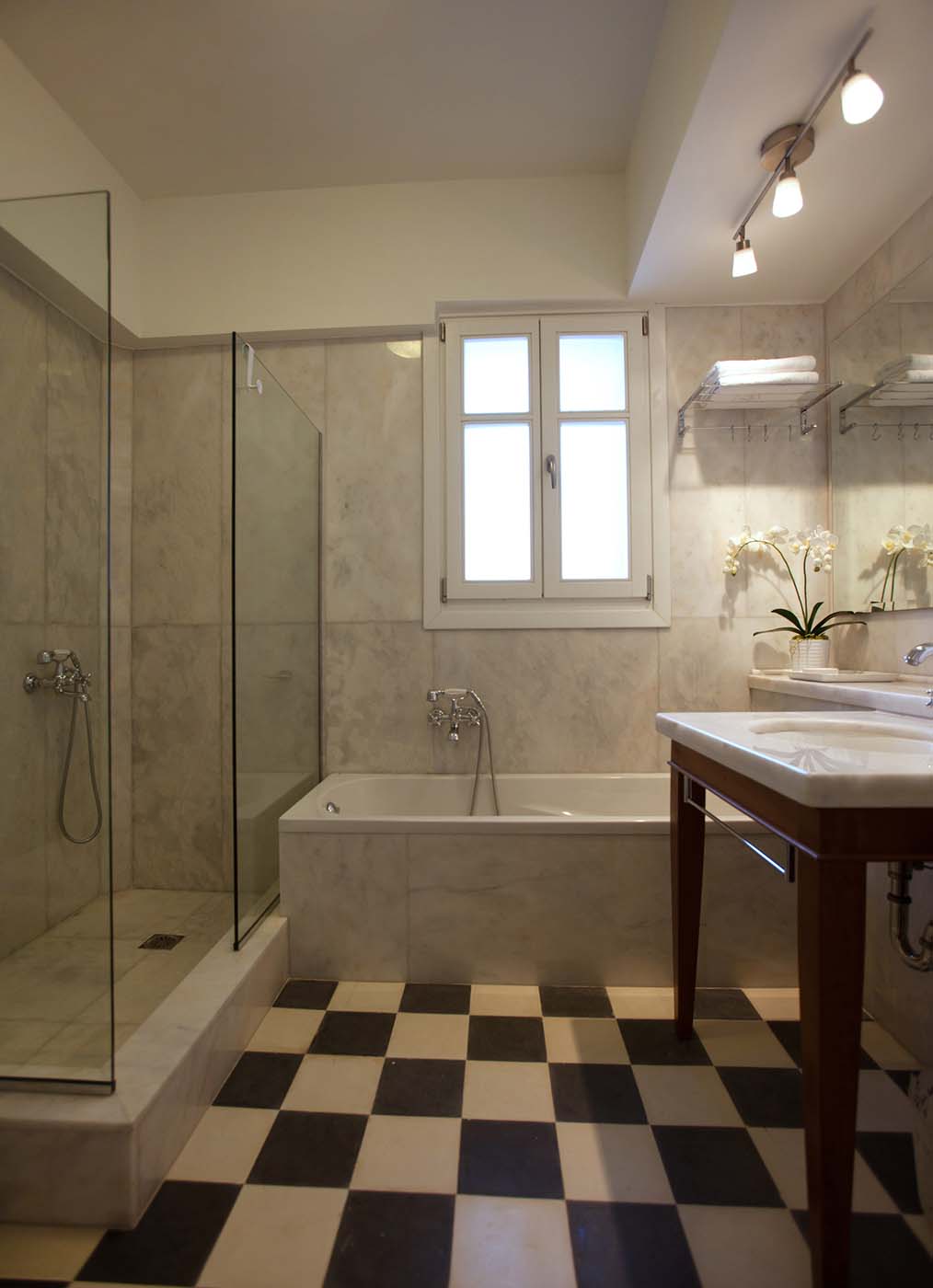 Bathroom — Spacious design
